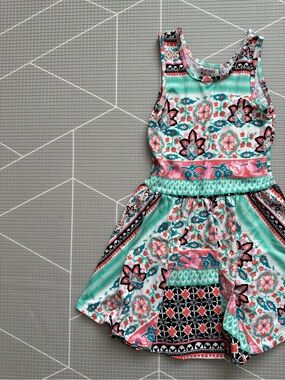Dot dot smile|Baby girl/toddler summer dress-mixed floral pattern,size 5/6•••